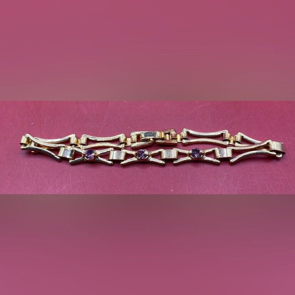 Women’s Bracelet Gold Tone Chain Links Purple Rhinestones 7”